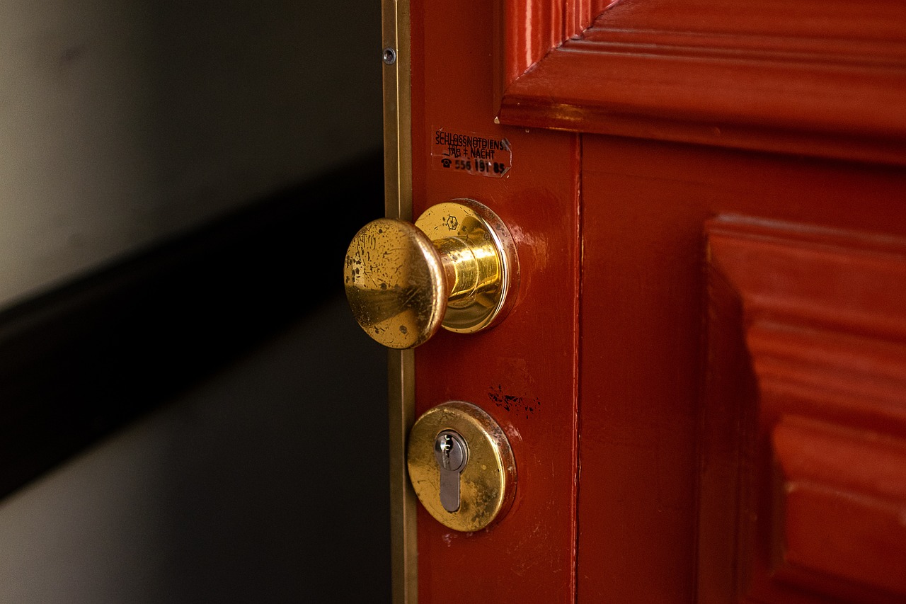 door knob, door, handle